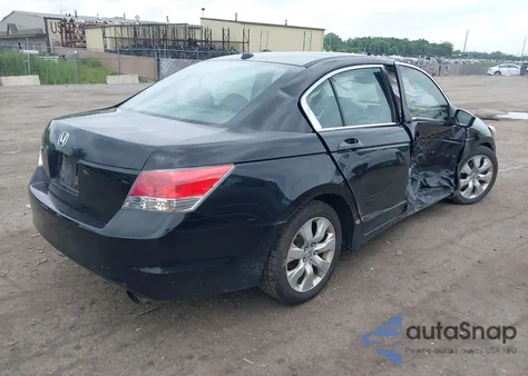 2010 Honda Accord 2.4 Ex-L z USA, uszkodzony, nr VIN 1HGCP2F84AA047157